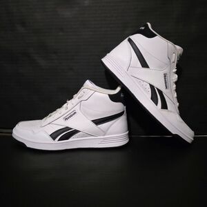 NWOT Reebok Womens Club High Sneakers Shoes White Black GZ2288 Size 9 Never Worn